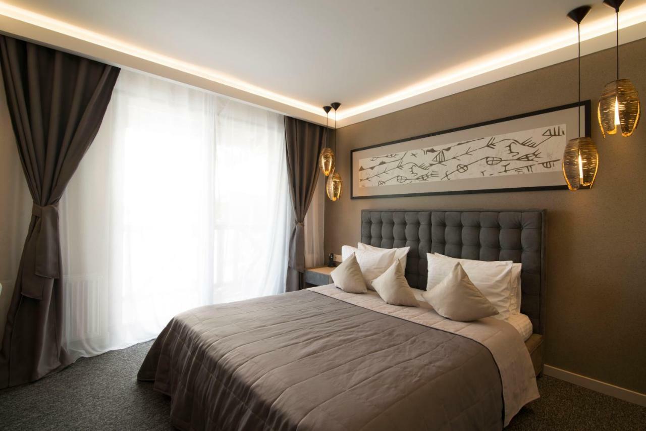 Bartolomeo Hotel Dnipro Exterior photo